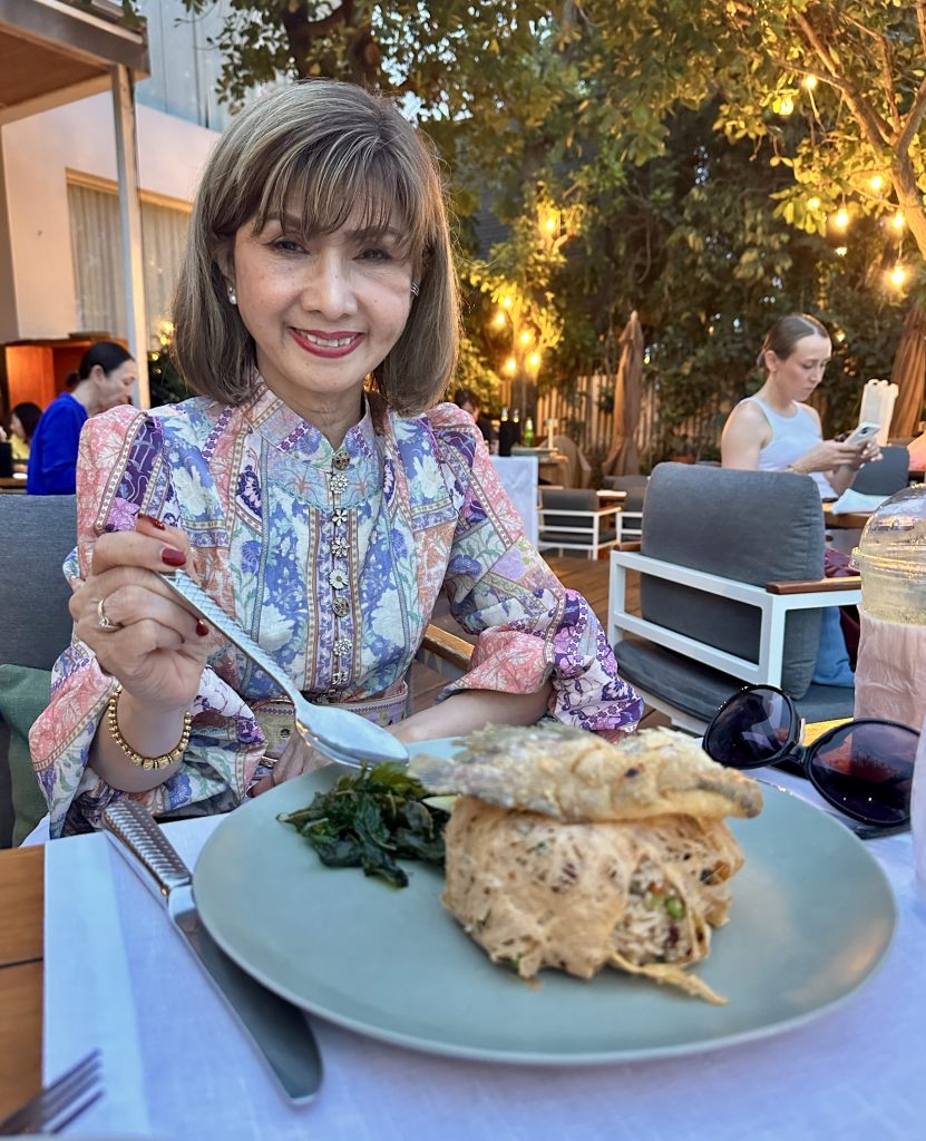 โรงแรมศาลา อยุธยา อยุธยา ประเทศไทย - นางสาวเจตสุมนต์ สุเมธีประดิษฐ์ 1 - Unravel Travel TV