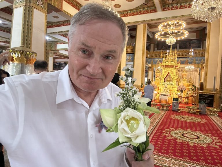 Phra Mahathat Kaen Nakhon, Khon Kaen, Thailand – Unravel Travel TV